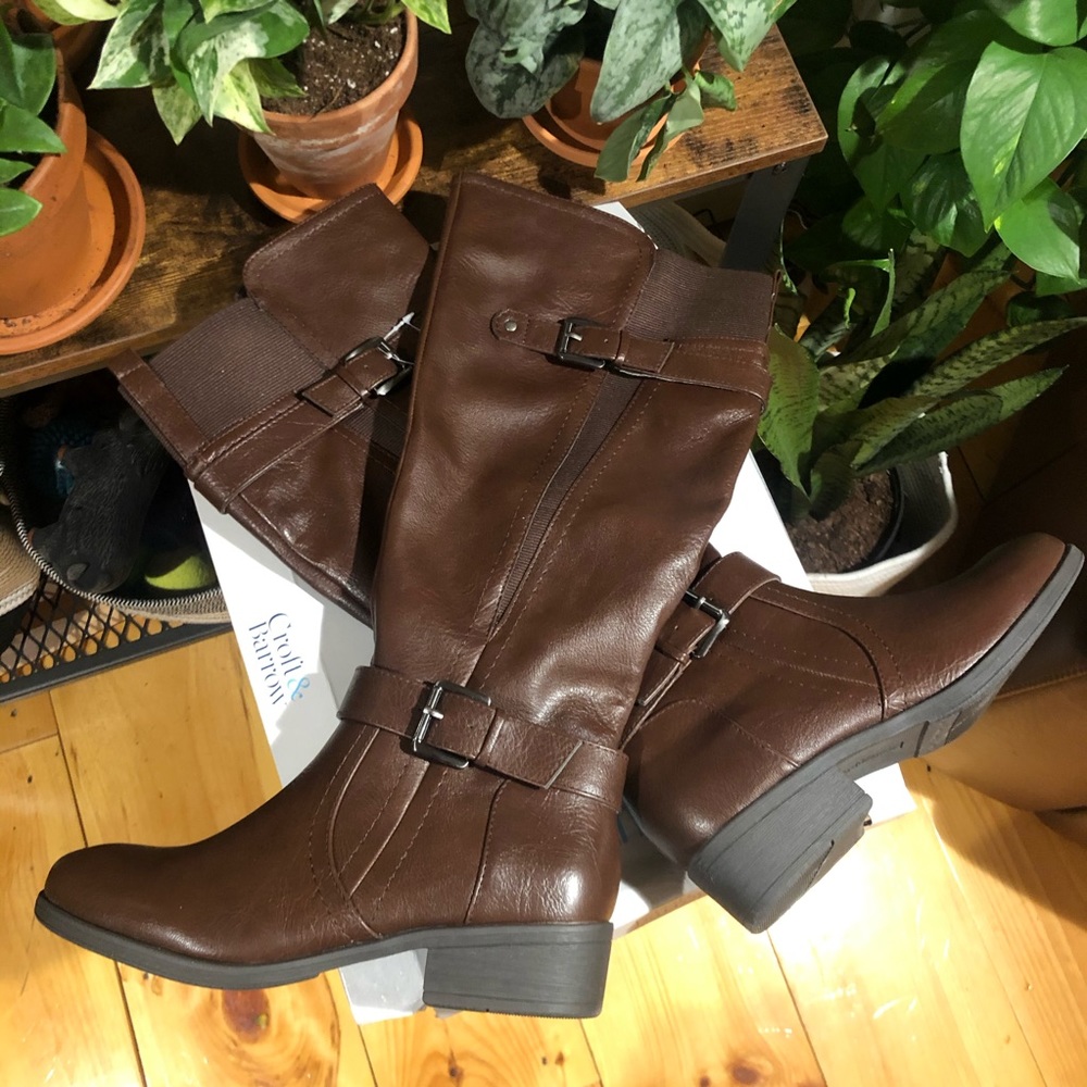 Brown almost to the knee boots